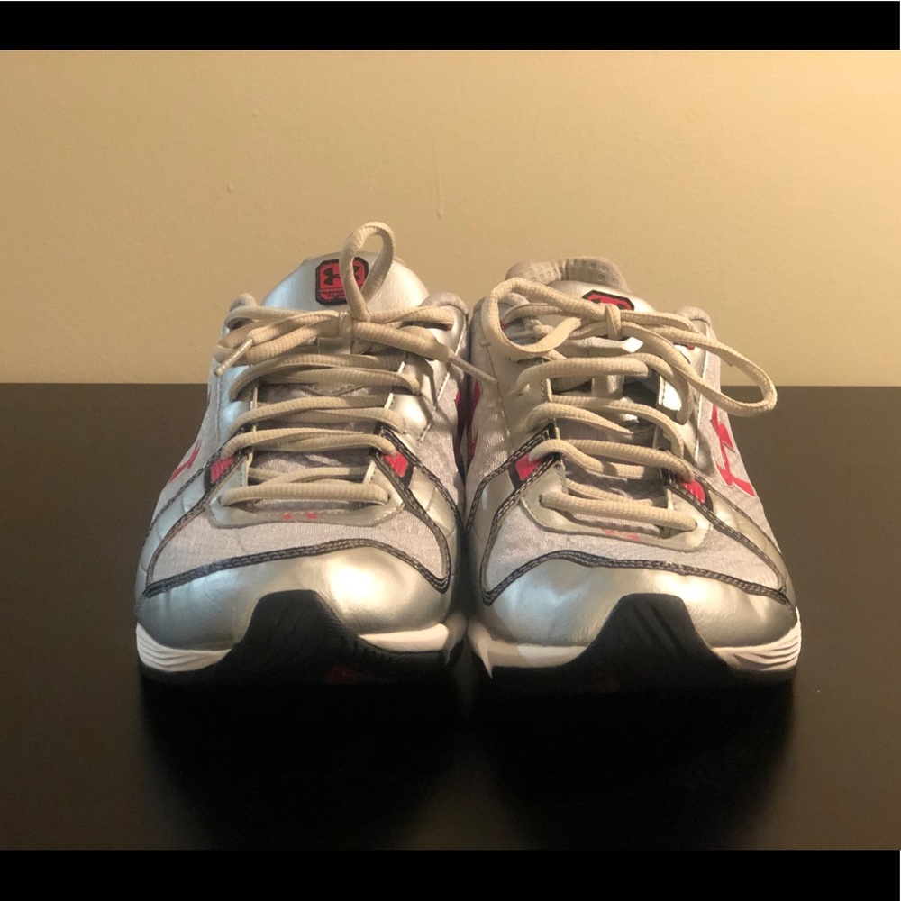 Under Armour Men’s DCE Performance Trainer Running Shoes, Silver/Red, Size 11
